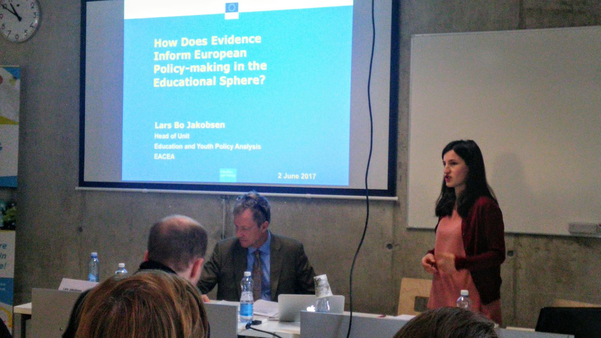 dimstudi0's tweet photo. After the digital learning working group the training on how to use data for educational policy making in Europe #LLLPAC17 https://t.co/M7cl4D63UC