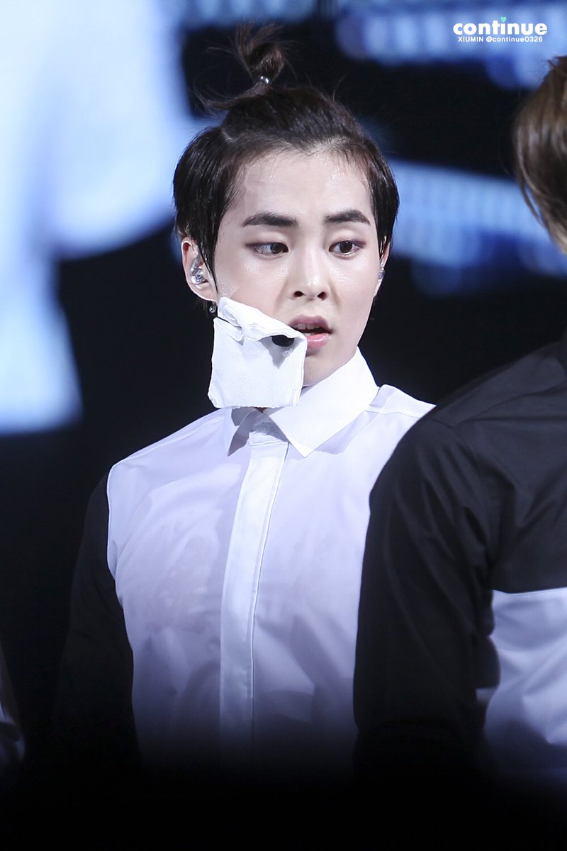 민석이에게 아직도 티슈 단독CF가 없다는 게, 이게 말이 된다고 생각합니까.