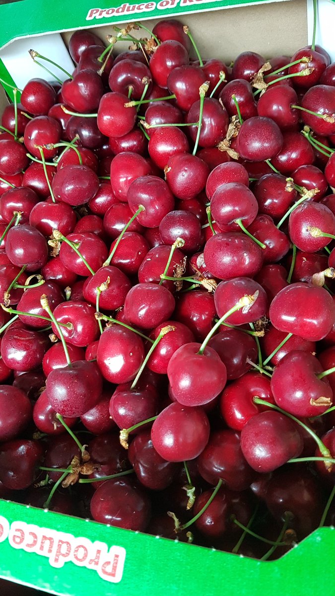 Petersproduce's tweet photo. Ta dah....
Locally grown #Kent cherries
#cherries2017 #cherryseason #hernebay #shoplocal https://t.co/IHKErInh2L