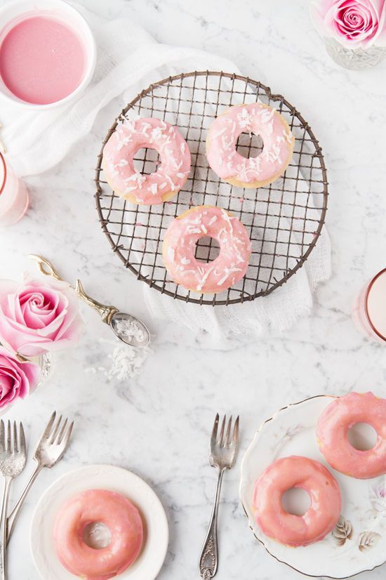 True_Bride's tweet photo. t's National Doughnut Day for our lucky friends across the pond today! 🇺🇸  #sweetcelebration #nationaldoughnutday https://t.co/VANg5eiG1T