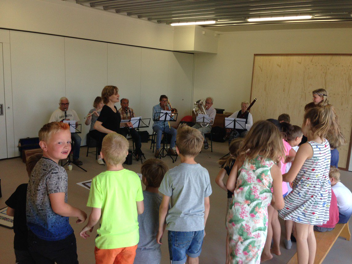 EdithSWB's tweet image. We hebben weer een feestje met de muziekverenigingen in Brummen @expeditie247 #Kunst&amp;amp;Kidz
