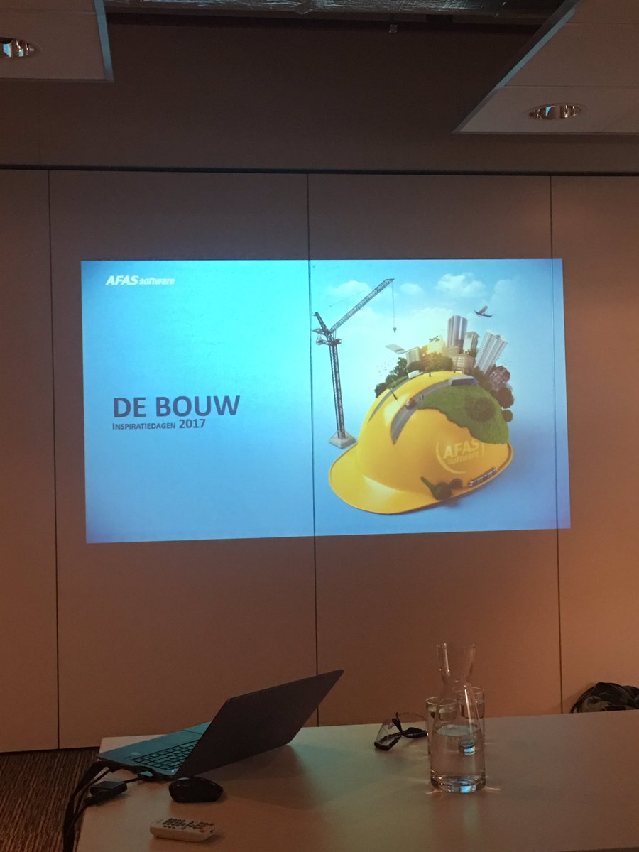 ArnoudLeenstra's tweet photo. Flirten met De Bouw tijdens #afas speedsessies, gaaf!
#conid #inspiratie https://t.co/7glVd7X39A
