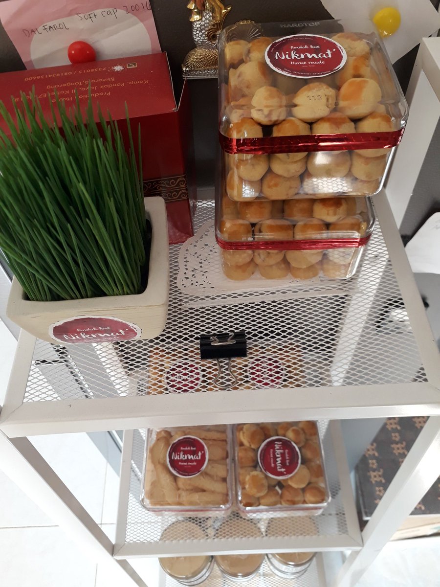 kue_nikmatte's tweet photo. Pakai wisman, selai homemade. Gula premium.. rasanya sudah pasti menggoda. Orders now Free delivery #pondokkuenikmat #nastar https://t.co/JtpZjviLyM
