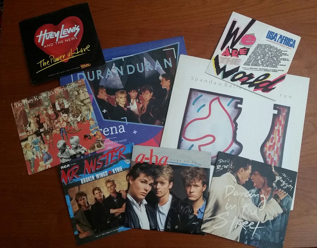 simona_pitzalis's tweet photo. This is the music of my adolescence...Now I'm in the middle of a new one...sooo...where is the vinyl of the #SlowMotionEp ? Did I miss it?😉😘 https://t.co/EgTIuvHSma
