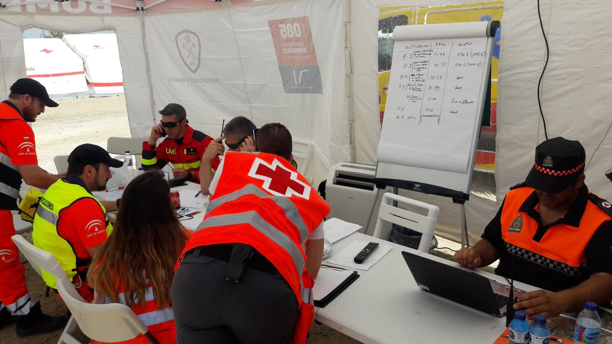 LaurentAlfonso's tweet photo. #JEMERG17
Mise en œuvre #Asphodele dans le cadre d'un exercice multisite Université Malaga🇪🇸 Avec approche #GOC #GOM https://t.co/Tuq4zVx9VV