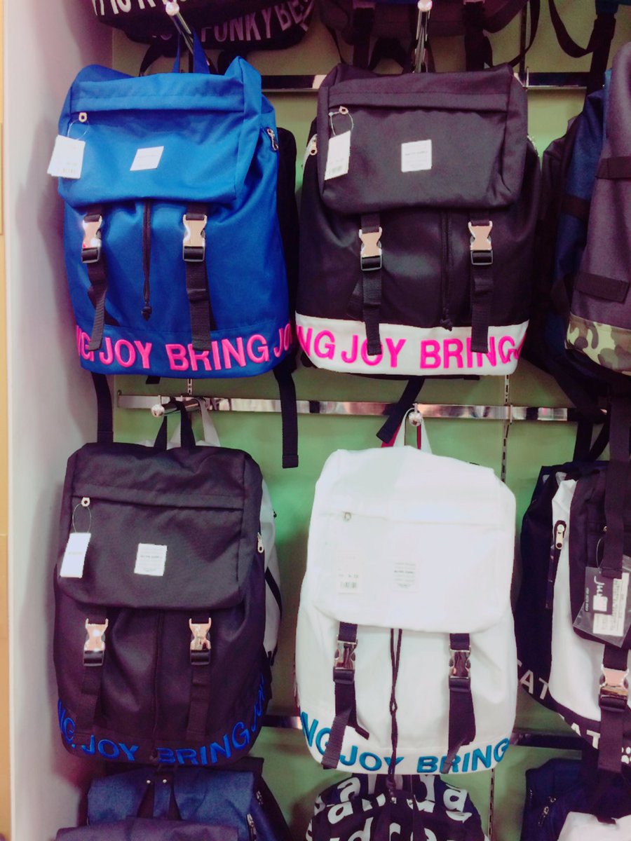 Swanky Market 富士南店 Twitter પર 大人気のかぶせリュックの新シリーズが入荷しました 文字がカラフルなのがかわいい ୨୧ᵕ ᴗᵕ おすすめです ᴗ かぶせリュック Swanky Market 富士南店 Twitter પર 大人気のかぶせリュックの新シリーズが入荷しました 文字がカラフルなのがかわいい ୨୧ᵕ ᴗᵕ おすすめです ᴗ かぶせリュック