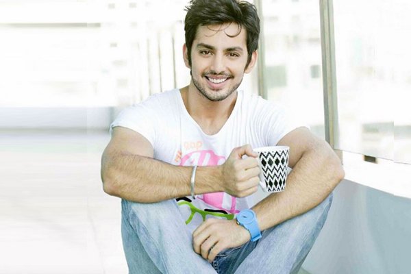 Bollywoodirect's tweet photo. Himansh Kohli On His Role In Sweetiee Weds NRI And What Excites Him As An Actor. Click To Read https://t.co/pIobhJ2p2b @himanshkohli https://t.co/3GMXbkR49M