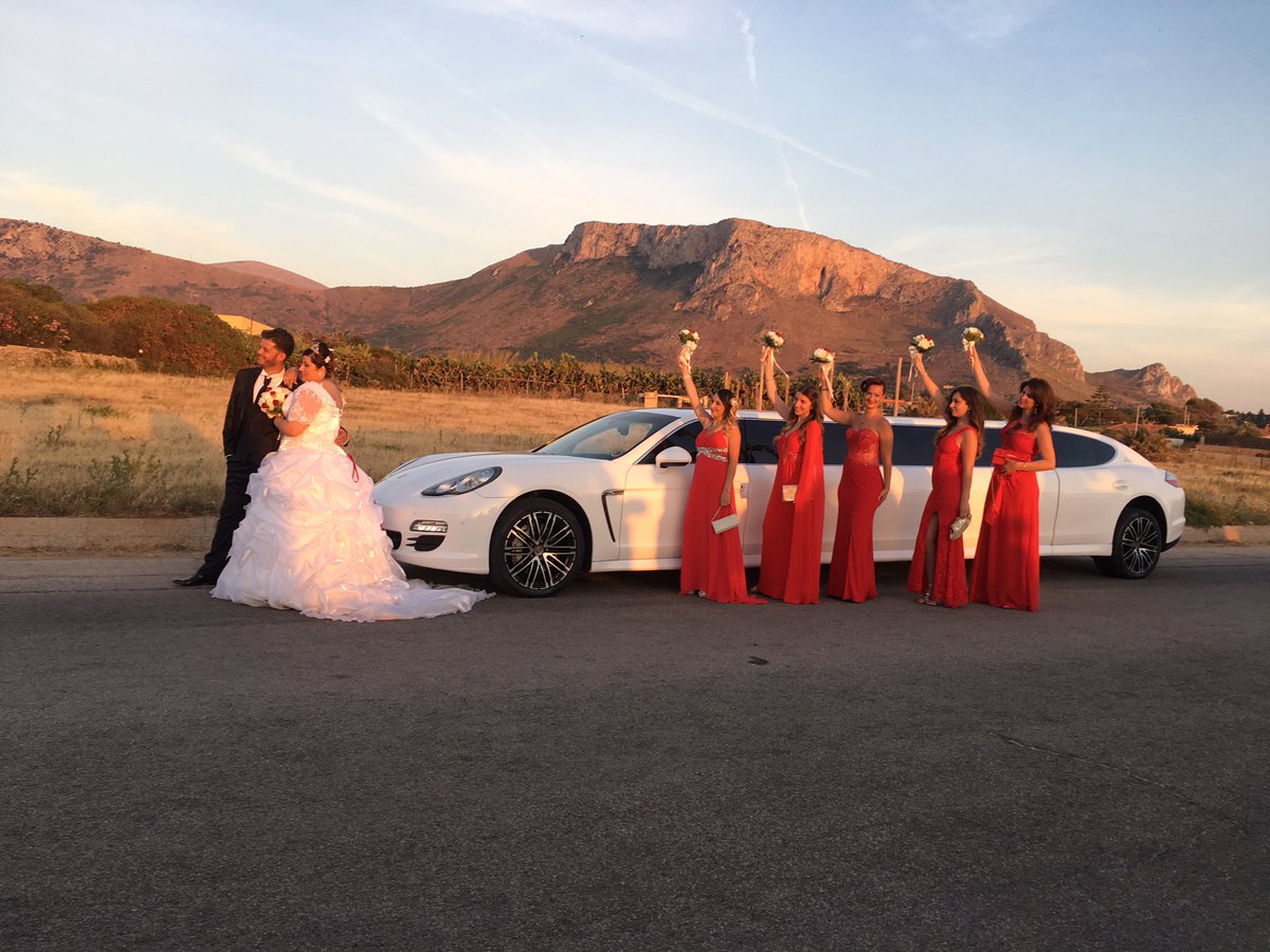 PTLimousin's tweet photo. Il primo di lunga serie di momenti indimenticabili 💍🤵🏻👰🏻 dove c'è amore c'è tutto #weddingday #porschelimousine #Palermotransferlimousine https://t.co/QLPfMXHs49