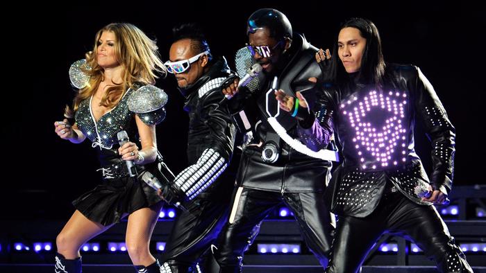 latimes's tweet photo. Fergie leaves the Black Eyed Peas to focus on solo project https://t.co/20865rvZwf https://t.co/7UBWRMyzlY