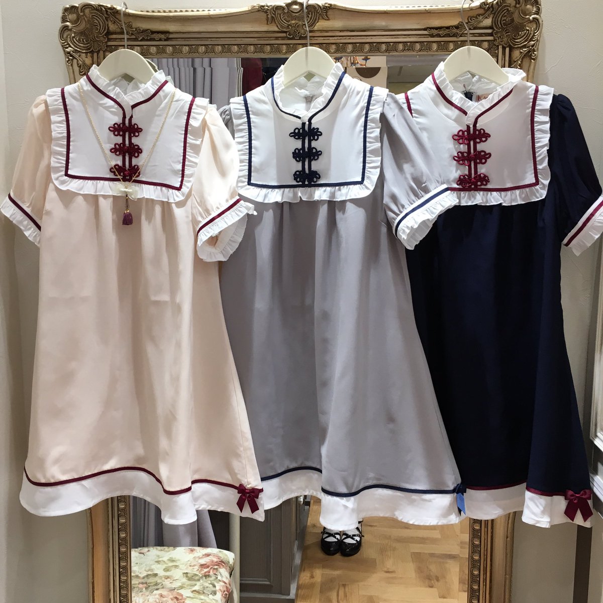 Amavel Classic原宿アルタ店 در توییتر 大変お待たせ致しました 原宿店にも大大大人気の チャイナワンピースがようやく 入荷してきました 今回は お袖と生地が夏仕様に 半袖チャイナワンピース Price 8640 Color ピンク グレー ネイビー ボルドー ブラック