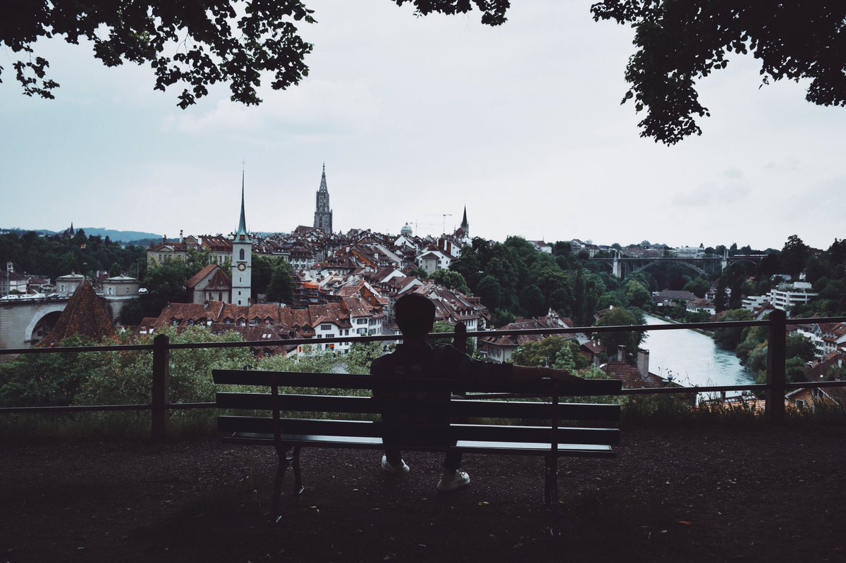 Psolemn's tweet photo. ไม่เคยหลงรักเมืองหลวงขนาดนี้มาก่อน  Bern, Switzerland https://t.co/dlDYxuPgcm