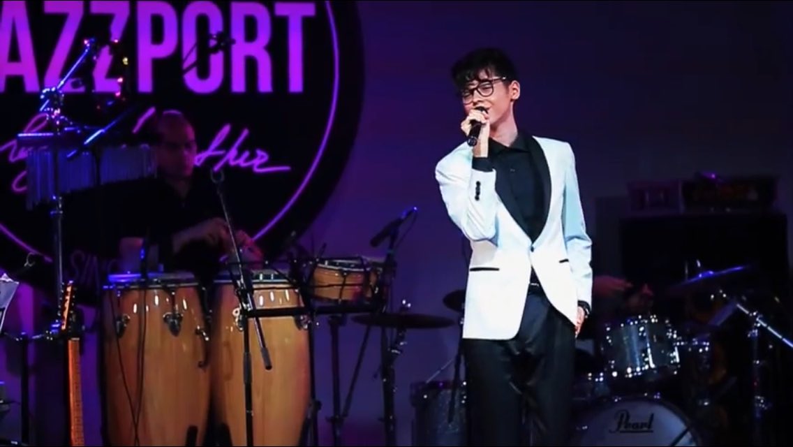 teamkris_aus's tweet photo. love the suitttt @KristianKostov_  #teamkris 🔺 https://t.co/reve2SBQqp