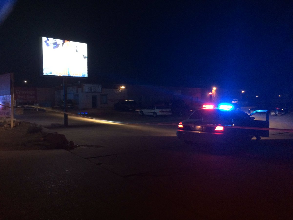 KFOX14Photogs's tweet photo. Currently at the scene of a possible shooting in the Lower Valley by North Loop and Hawkins. For more, stay tuned for the #KFMN -R.C. https://t.co/48Nd169V21