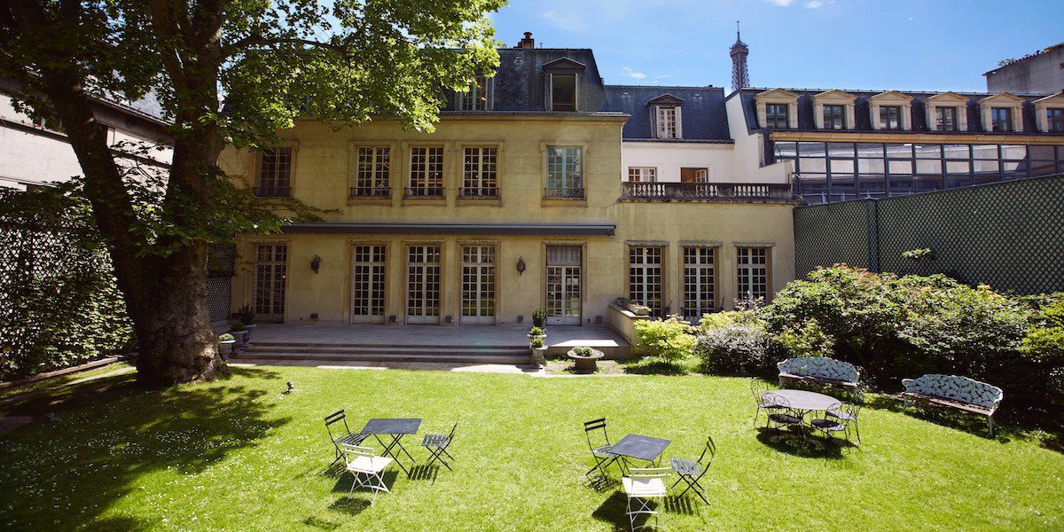 MagazineTrax's tweet photo. La Summer House à #Paris : house, jazz et ciné gratuits tout l'été dans cet h��tel particulier du 16e ☀
https://t.co/EzcZm04CRe https://t.co/zK8S8YLfNT