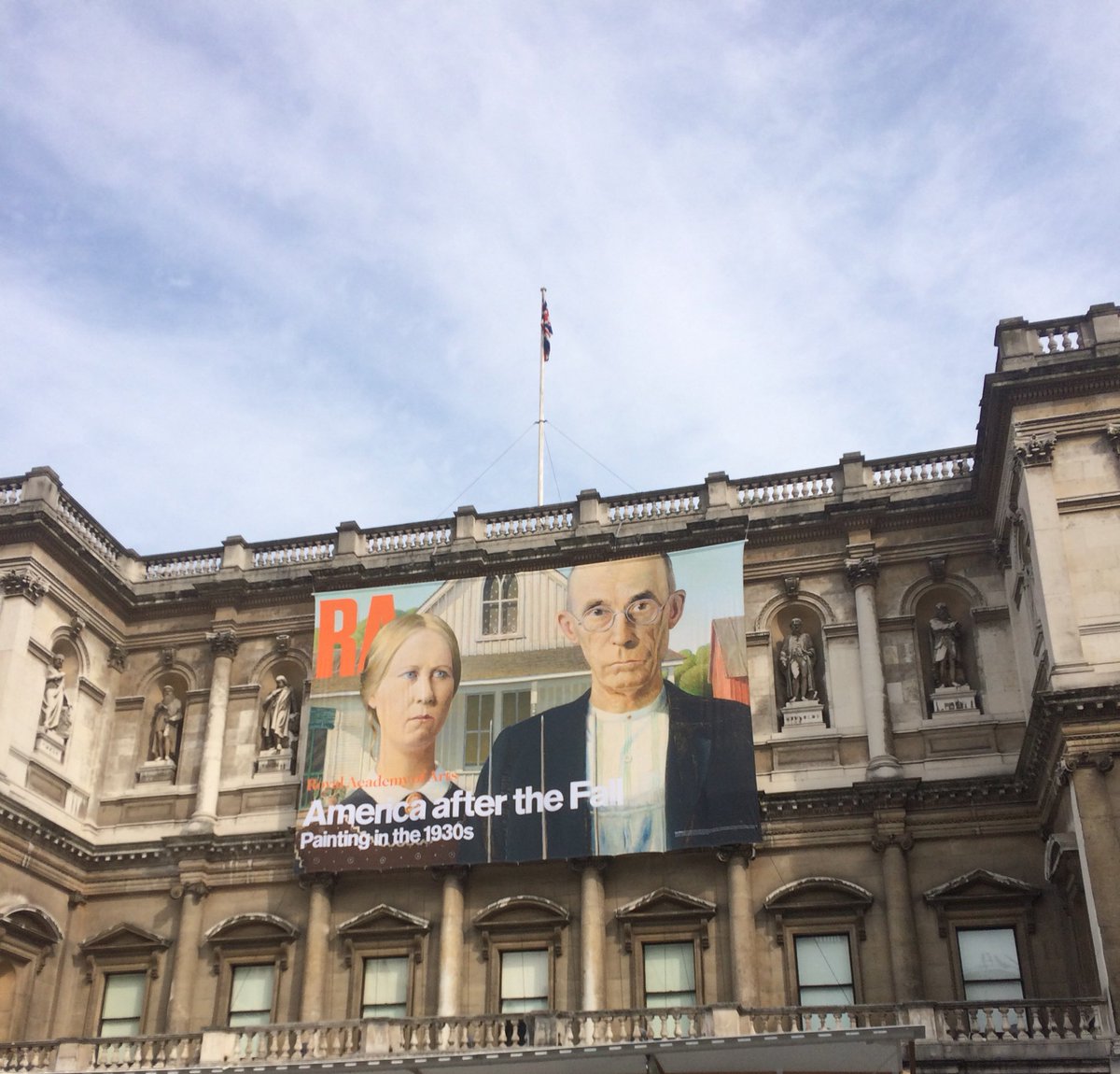 just_jocelyn's tweet photo. Great start to the day seeing #AmericanGothic in person @royalacademy #AmericaAfterTheFall. https://t.co/t0ng83v75l