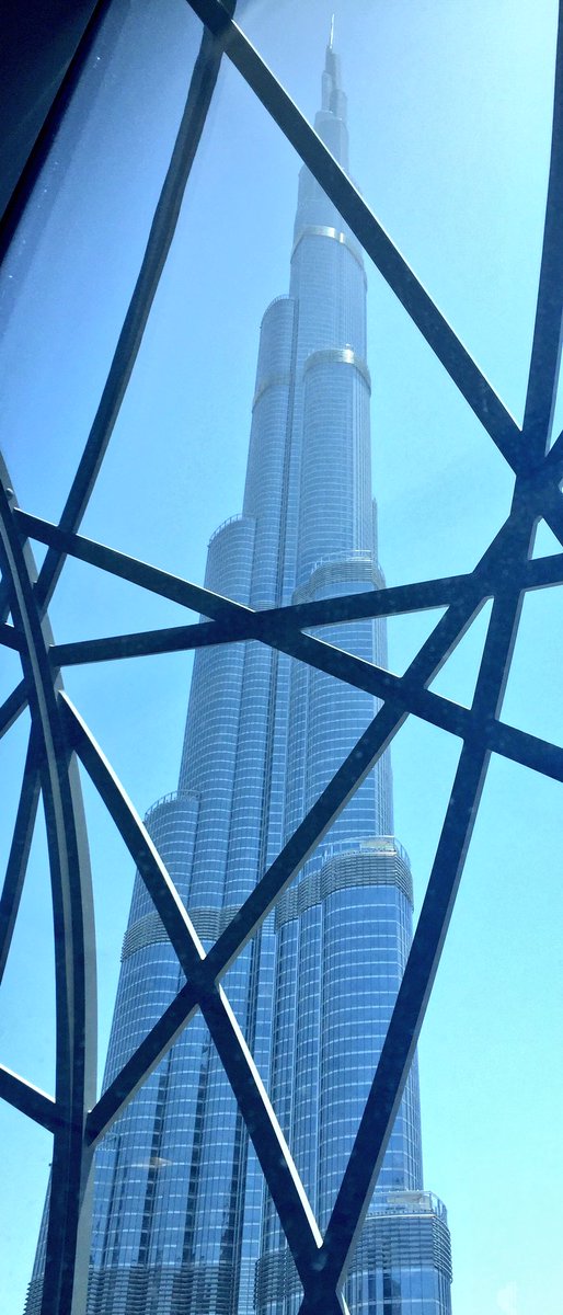 AnalyticsBill's tweet photo. When in #Dubai you got to go to the worlds highest observation deck #Floor148 #BurjKhalifa https://t.co/zXQW8VFure