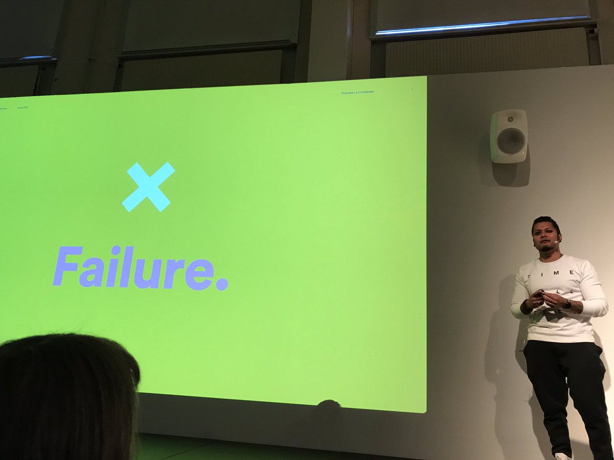 above_sweden's tweet photo. Our dear friend @rahulsen79 says "Let's remember to be vulnerable" #UID17 #failtosucced @umeadesign https://t.co/IccobFVV9F