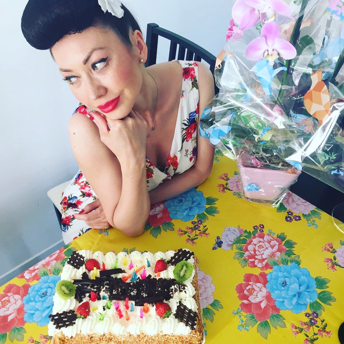 It's my birthday 🎂🎉🎈🎊🎁💋 #birthday #birthdaygirl #birthdaycake