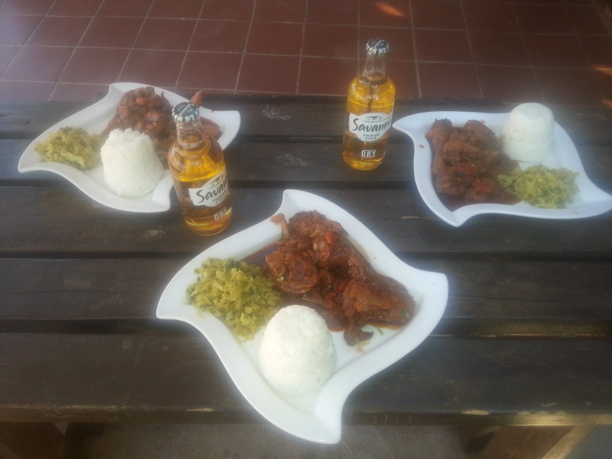 Fingers_Eating's tweet photo. #GetToKnowMe I Sell food at Ga Rankuwa Zone2 behind the TUT campus.  Name of the Place is Fingers Eating Place. I Open Monday to Sunday 🍴🎶 https://t.co/V7odR72Z7A