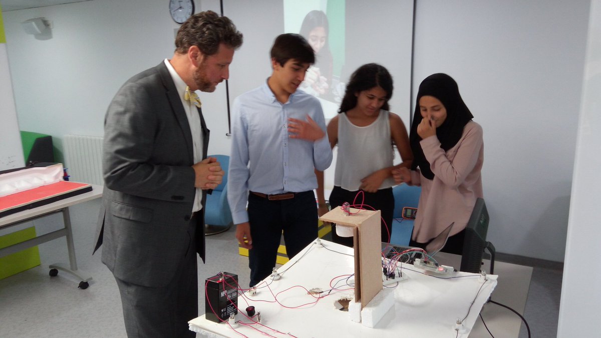 mr_simon_B's tweet photo. #Grade_8 students presenting their STEAM projects during the STEAM-a-thon day. @ACSBeirut #coding #robotics #electronics #STEMeducation https://t.co/TeF4p3f8aP
