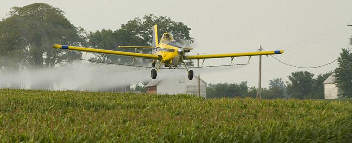 Las serie AT-802 es el avión más grande del mundo monomotor, se usa para reforestación de bosques y fumigación ✔airtractoreurope.com/es/#