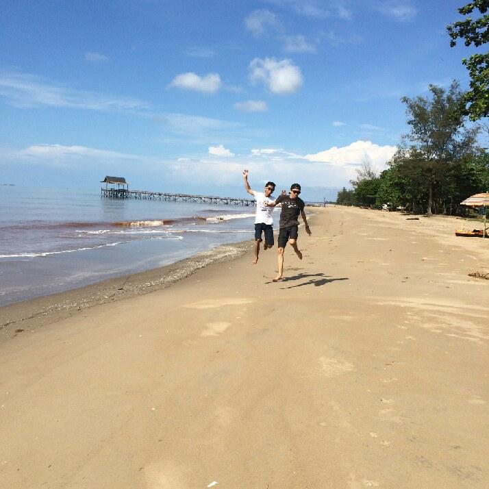 AboutBlank_37's tweet photo. ayo pergi bersamaku > Nunggu buka puasa on #BIGOLIVE https://t.co/pGmOhwJntT https://t.co/XFnR3SZnBB