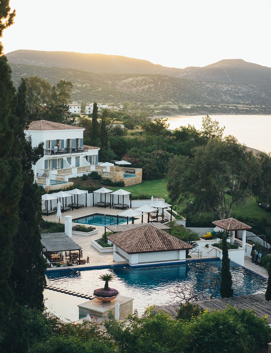 “<a href="/ThanosHotels/">Thanos Hospitality Services</a>: The calm of dusk after another busy day at <a href="/anassaresort/">Anassa Resort</a> ”#tranquility #myfavorite