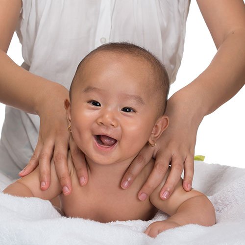 New course starting 7th June <a href="/HaregateCC/">Haregate Community</a> baby massage &amp; parent support #PND #confidence #parents #babymassage #happy