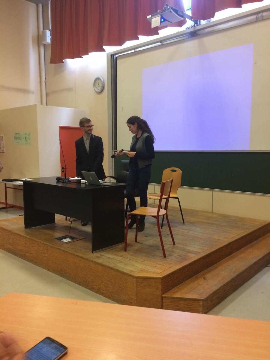 M1IPIT_Saclay's tweet photo. #MASTERCAMPSaclay @UVSQFacDSP : IA et profession d'avocat = nécessité de développer de nouvelles compétences ! https://t.co/LXDvpZgN0N