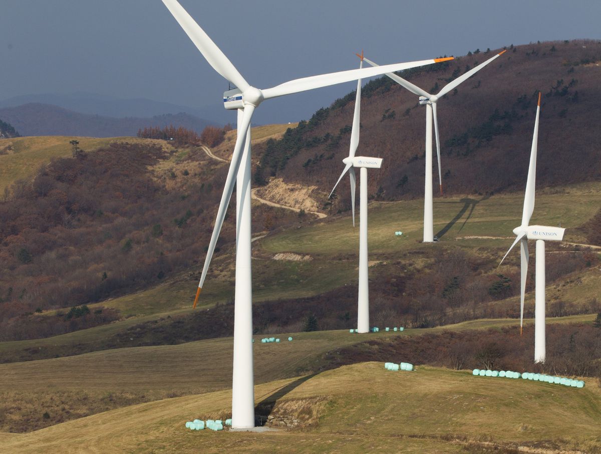 business's tweet photo. Shares in the world's biggest wind-turbine maker fall after Donald Trump's climate decision https://t.co/nt7E6lDq0B https://t.co/yvARJbfgx3