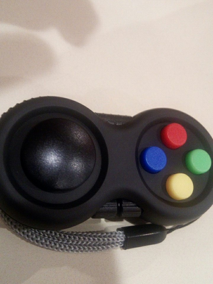 aloyslmn's tweet photo. A new addition to my fidget toys. #FidgetPad https://t.co/dznH0i4bym