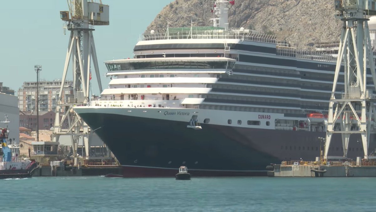 VIDEO | A new and improved <a href="/cunardline/">cunardline</a> Queen Victoria has emerged from 19 days in dry dock in #Palermo. youtu.be/ItZkOBU1kQc #QV