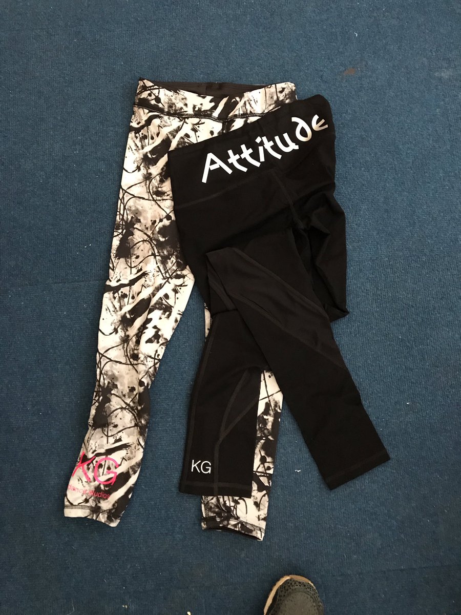 DanceWithAtt's tweet photo. New mesh and reversible leggings available to buy tonight in the foyer #theresistibleriseofarturoui #showtime @iprintmk https://t.co/l41njI6qzx