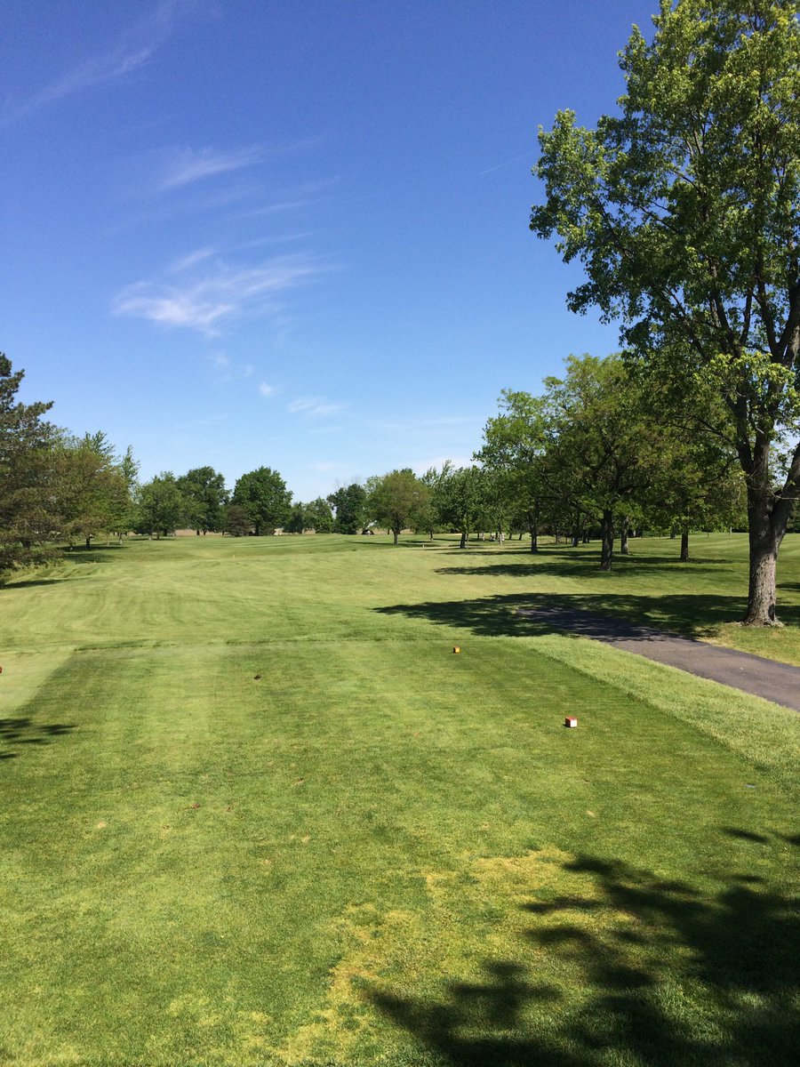 benmcintyre88's tweet photo. @AKnueve #WeOutHere #StJohnsBoosters #Fore1 #NiceArea #FineFolks #MakeHuffProud https://t.co/gMBT7yHUjm