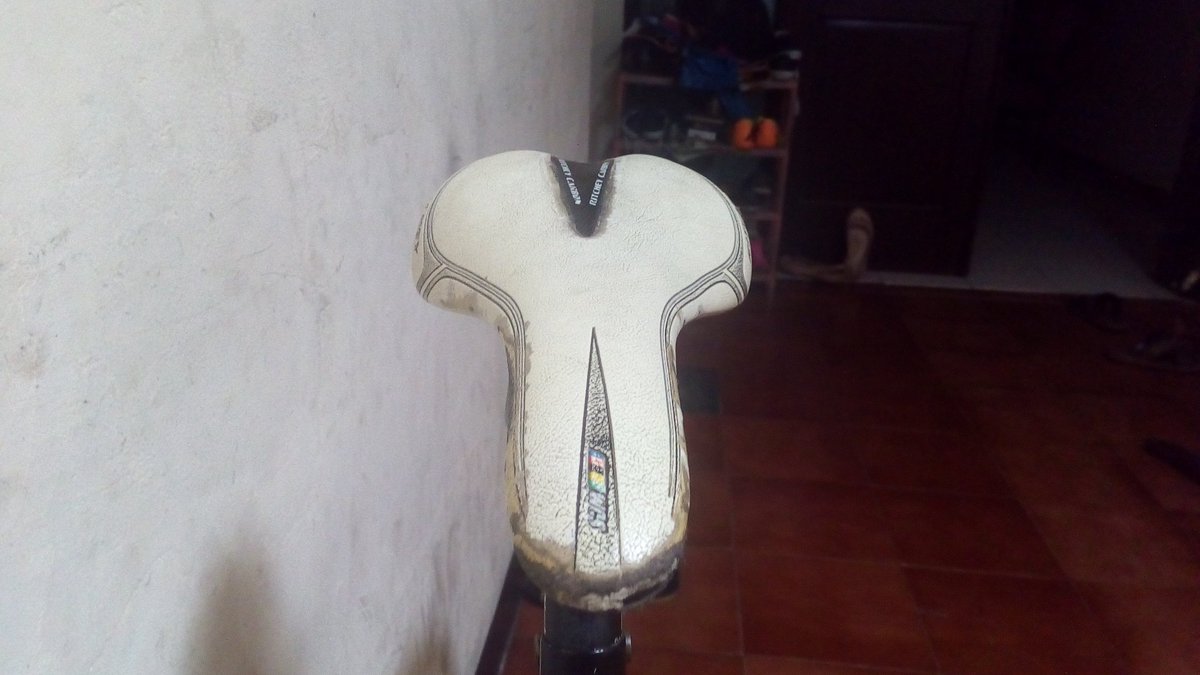 Wts Sadel Ritchey Wcs Wing Vector Carbon Minus Ada Robek Di Beberapa Bagian Price 200k Nett Cp Di Bio Tebet Jaksel #fnfjb #arjb #agjb