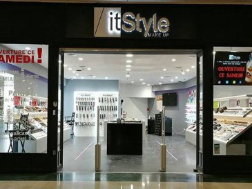 roubaix's tweet photo. "Une nouvelle adresse beauté vient d'ouvrir à l'Espace Grand Rue de #Roubaix : @itstyleroubaix" via @RBXshopping https://t.co/A2HpipvtU3 https://t.co/GM9pDbP9wG