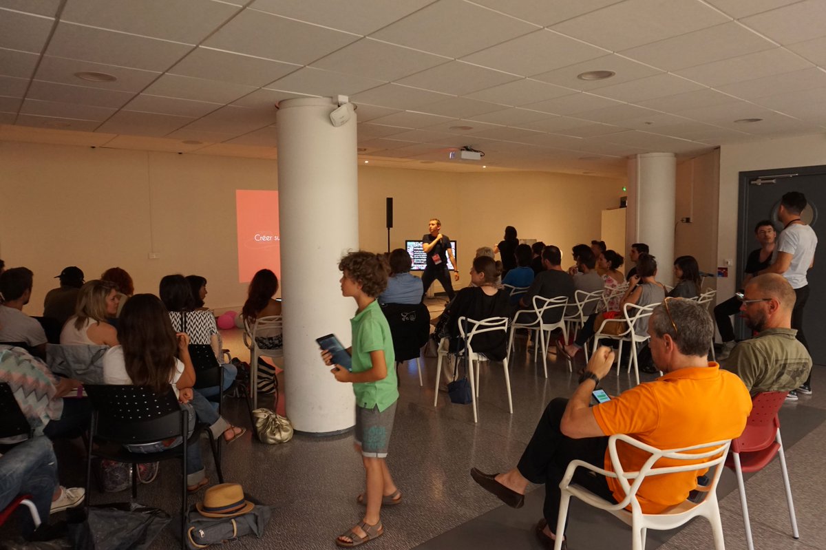 quentinevrard's tweet photo. Mercredi soir, c'était la 10ème édition des #VoixduWeb, l'événement des blogueurs, influenceurs &amp; créateurs de contenu web à #Toulon. https://t.co/6n78tLDI7g