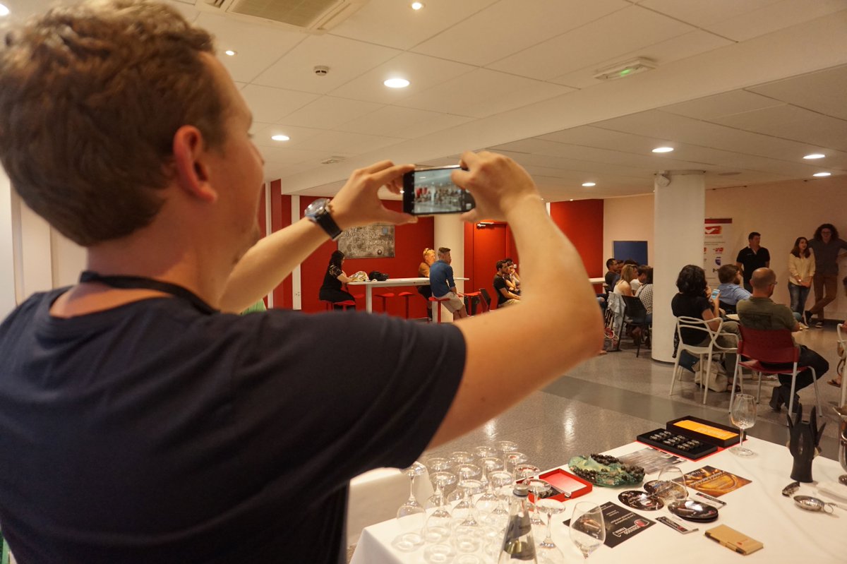 quentinevrard's tweet photo. Mercredi soir, c'était la 10ème édition des #VoixduWeb, l'événement des blogueurs, influenceurs &amp; créateurs de contenu web à #Toulon. https://t.co/6n78tLDI7g