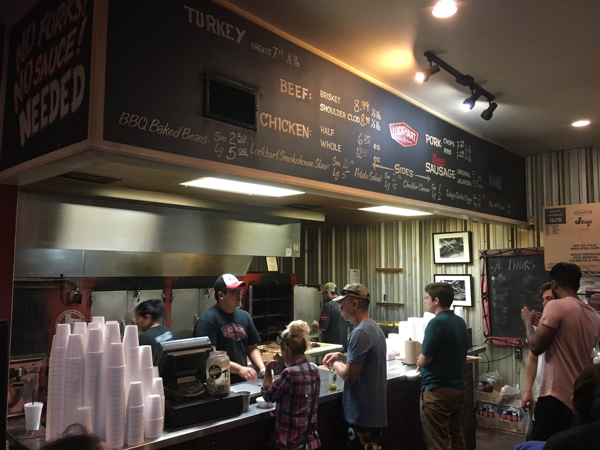 adam7two's tweet photo. Amazing #bbq @LockhartsBBQ the #brisket was excellent #foodporn #delicious #foodcoma #livingthedream #winesustralia #handpickedwines https://t.co/JP4UbiaECf