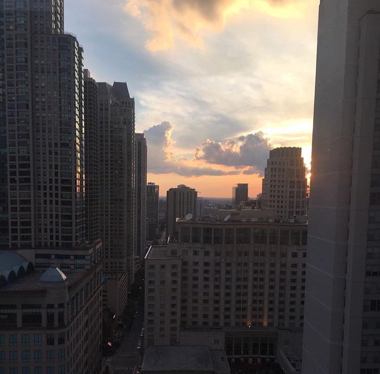 Nights in the city aren't complete without our rooftop. bit.ly/2hoT3H7 #Chicago #nightlife