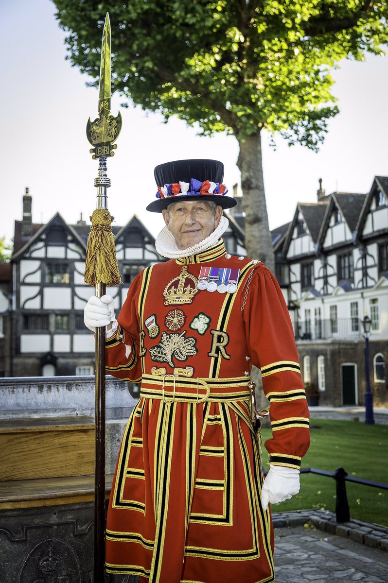 TowerOfLondon's tweet photo. Today is YW @DickieDover's last day. Here he stands with the regiment he joined in 1969 @MercianRegiment. We wish him a happy retirement! https://t.co/qkuvlG278C