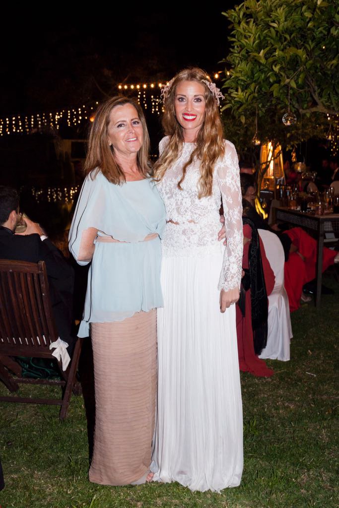 laumongeatelier's tweet photo. Para la boda de @m_castrorguez y @fonsi_nieto ​ tuvimos el placer de vestir a la madre de la novia, Mercedes, que no podía estar más guapa✨ https://t.co/2zvQvHlBU3
