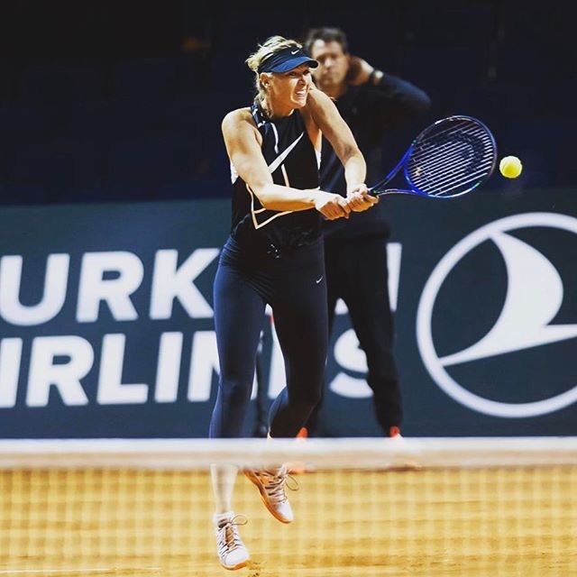Maria_fhsyos's tweet photo. So hard 🙌🏻💓
#mariasharapova #Sharafamily #SharapovaFans #LovePova #f4f https://t.co/oMMF6GoTmn
