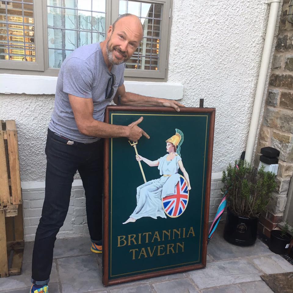 EroicaBritannia's tweet photo. Look what arrived today! A splendid sign for our all new Festival boozer! https://t.co/klkIrA8L7j