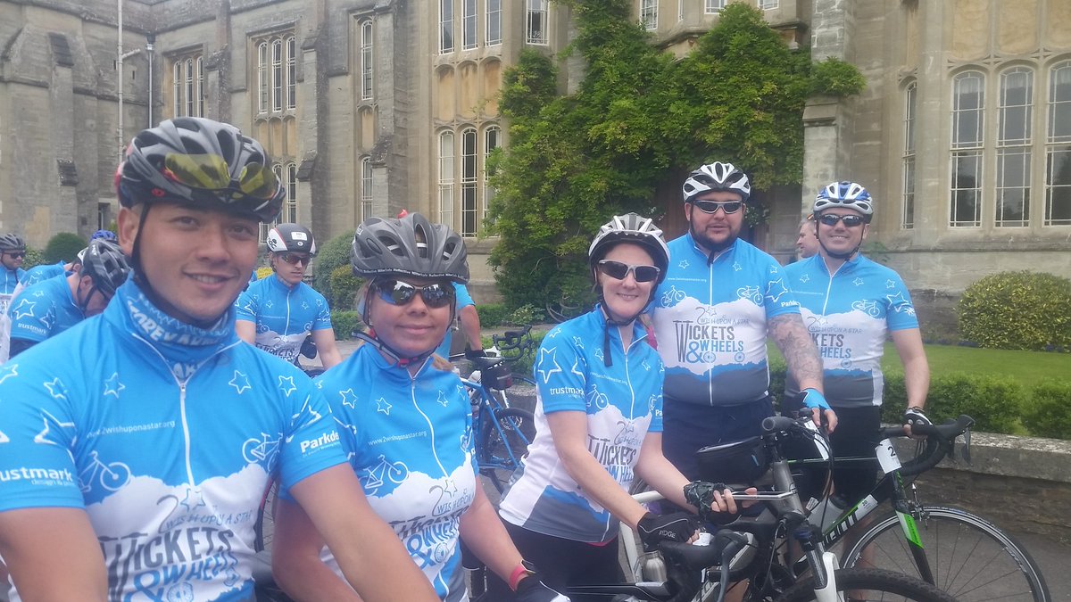 dajchin's tweet photo. Great hospitality at the college first thing for @2wishupon 's ride https://t.co/VTDpBUzDFE