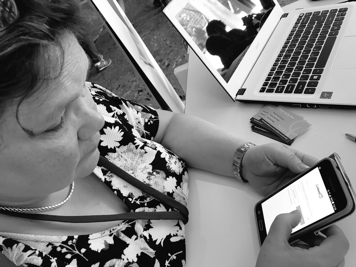 2ConnectApp's tweet photo. Totaal 558 connectieverzoeken via onze #app bij 2e @UWVnl #inspiratiedag! #love2connect https://t.co/FaZ44UQY14