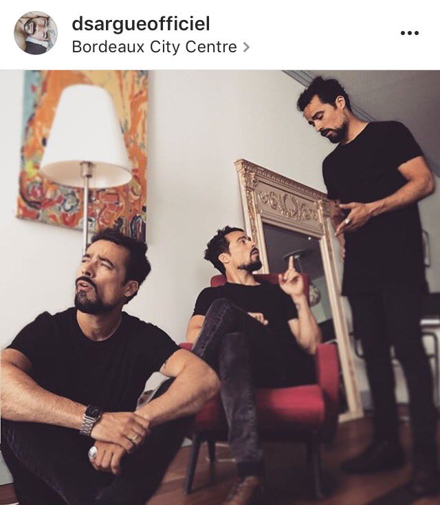 DSargue_News's tweet photo. Nouveau post instagram! "Réflexion 😜#picoftheday #clonecamera" On adore! 🤗👌 https://t.co/r6E8uTabhE