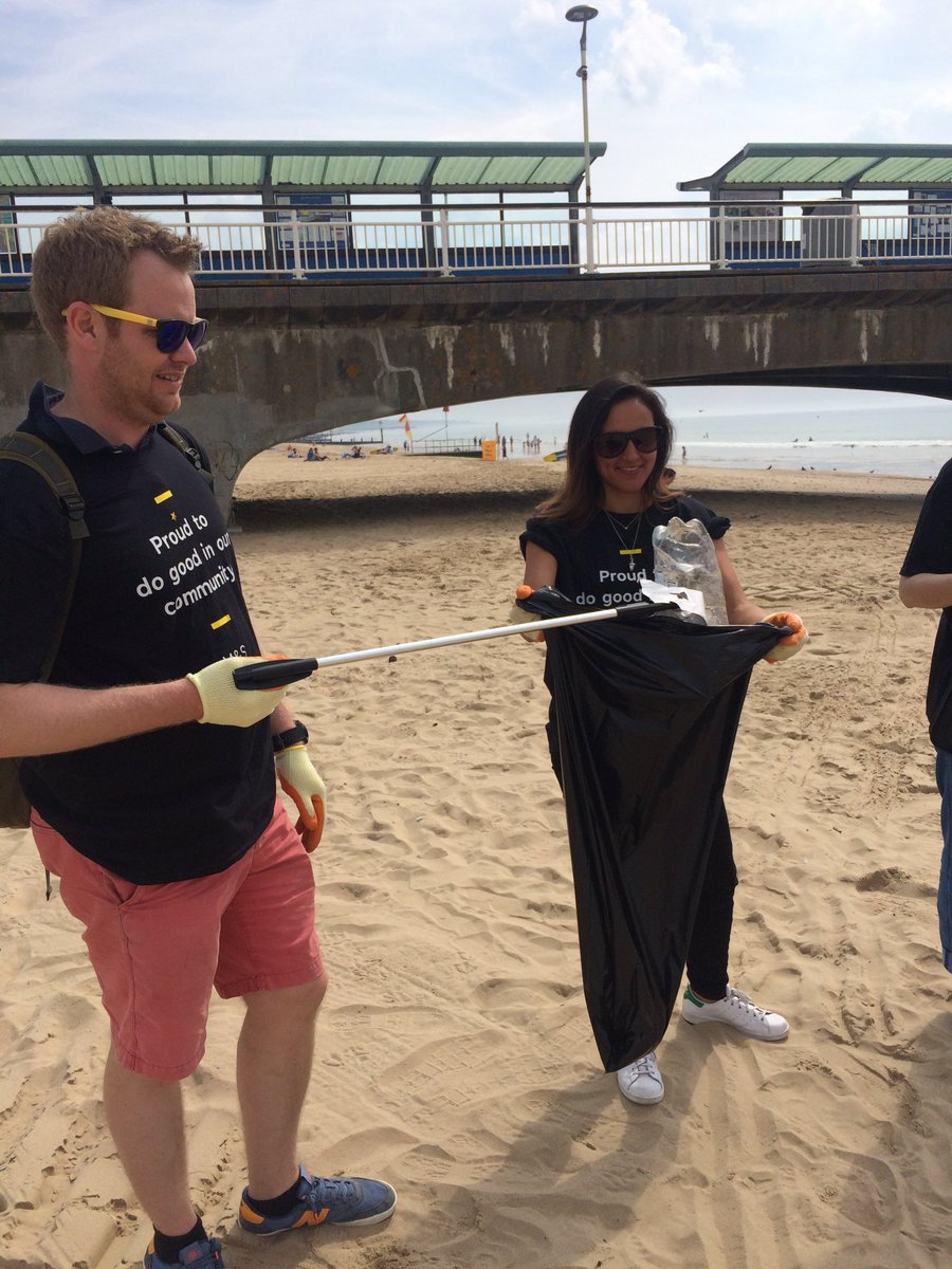 lizzie_prior's tweet photo. Gr8 beach clean in #Bournemouth with @marksandspencer #dorsetdevils + the public. Lots of plastic + cig stubs removed. @mcsuk #spenditwell https://t.co/VsKcASw4pH