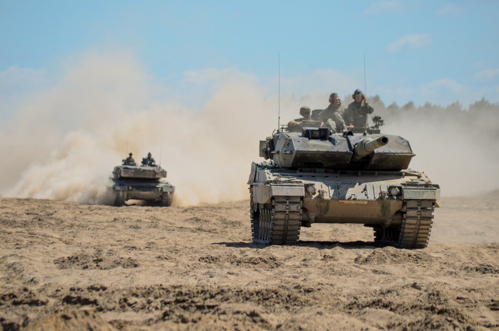 Poland_MOD's tweet photo. Common #PL & #US tank exercise in Poland #34BKPanc & #3ABCT
🇵🇱 🇺🇸
#StrongEurope #AtlanticResolve https://t.co/3CWKkjBbVL