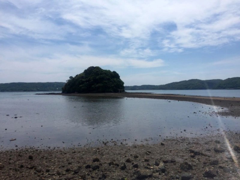 Kojima Jinja, Kuil Shinto Yang Terkurung Saat Laut Pasang Naik | j.mp/2riK1SK
